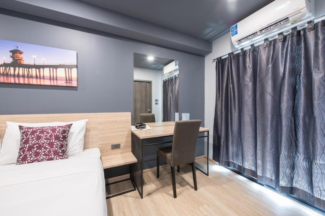 Oblique Apartment - ออฟบลิค อพาร์ทเมนท์ Nonthaburi Buitenkant foto