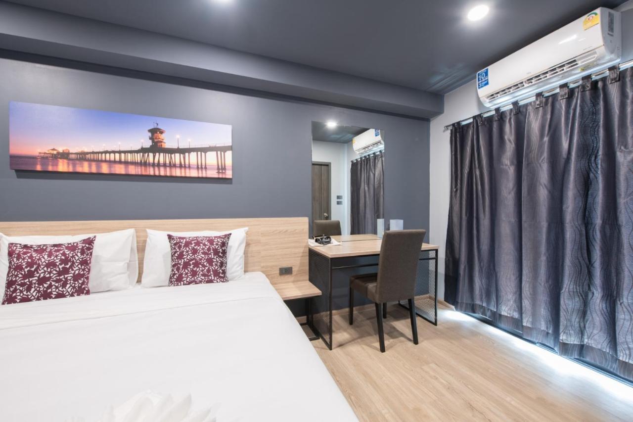 Oblique Apartment - ออฟบลิค อพาร์ทเมนท์ Nonthaburi Buitenkant foto